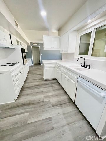 28838 Snead Dr, Menifee, CA 92586