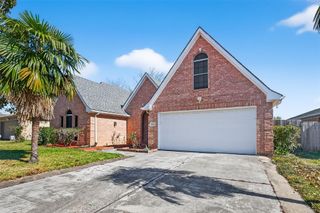 9927 Glenkirk Drive, Houston, TX 77089