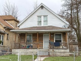 1110 Pinewood Avenue, Toledo, OH 43607