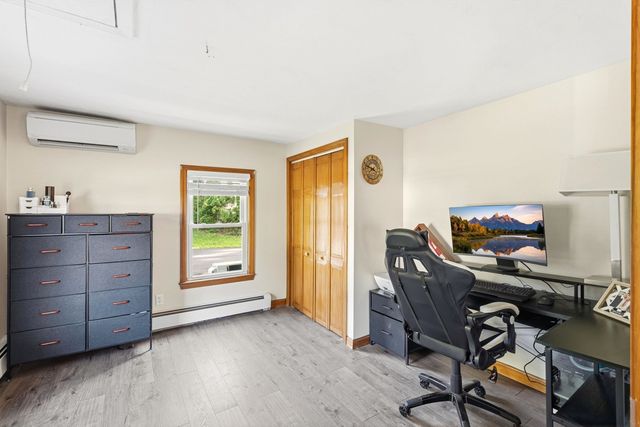31 Hillside Avenue, Derry, NH 03038