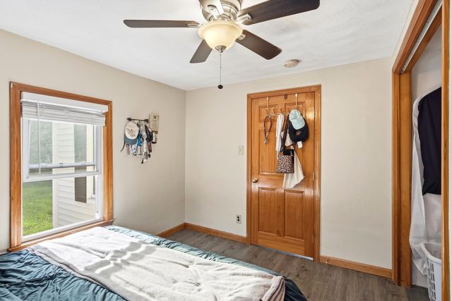 31 Hillside Avenue, Derry, NH 03038