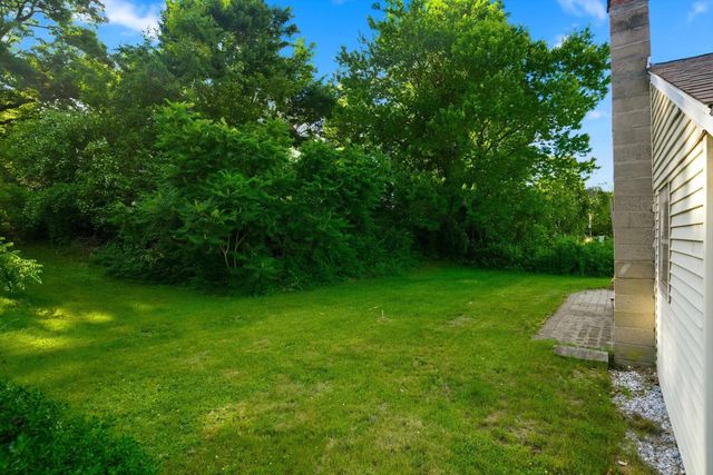 31 Hillside Avenue, Derry, NH 03038