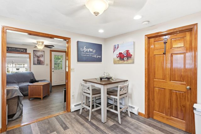 31 Hillside Avenue, Derry, NH 03038