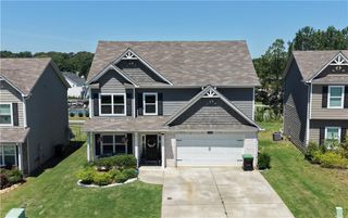 303 Melody Lane NE, Cartersville, GA 30121