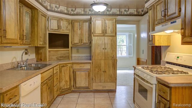 4465 Dirker Road, Saginaw, MI 48638