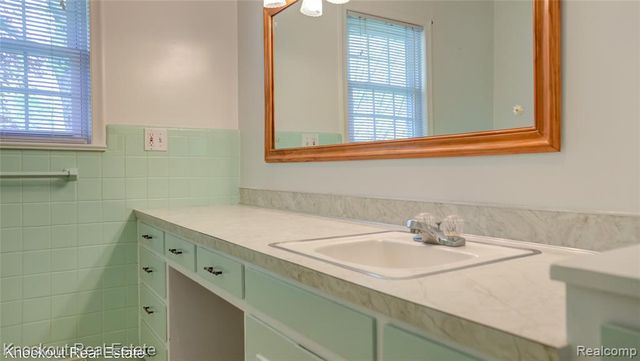 4465 Dirker Road, Saginaw, MI 48638