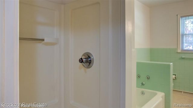 4465 Dirker Road, Saginaw, MI 48638