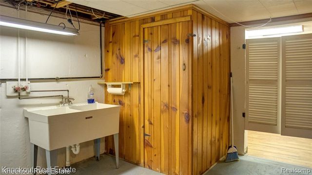 4465 Dirker Road, Saginaw, MI 48638