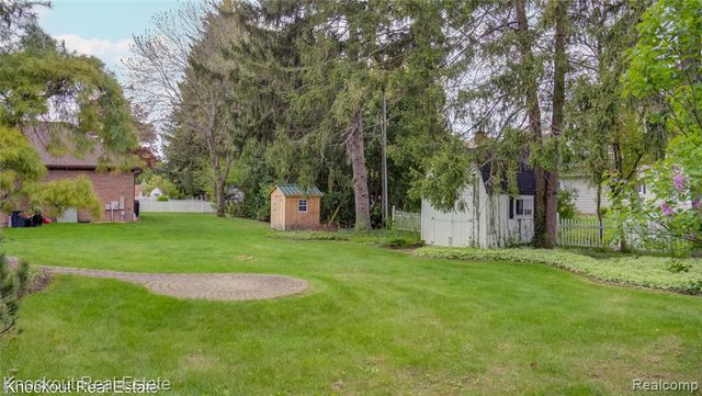 4465 Dirker Road, Saginaw, MI 48638