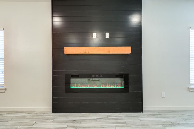 1121 N 7th Street, Wolfforth, TX 79382