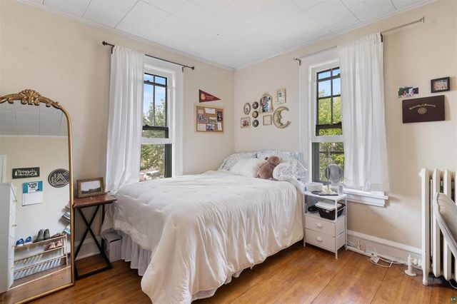 1010 E 9th Street, Duluth, MN 55805