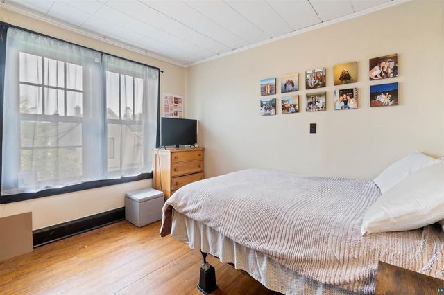 1010 E 9th Street, Duluth, MN 55805