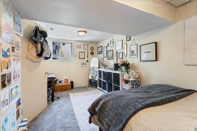 1010 E 9th Street, Duluth, MN 55805