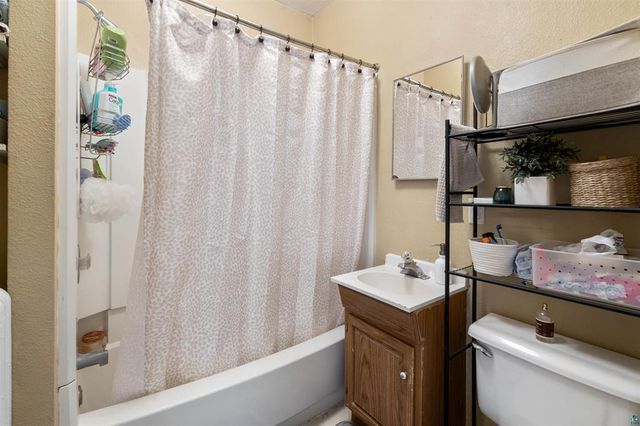 1010 E 9th Street, Duluth, MN 55805
