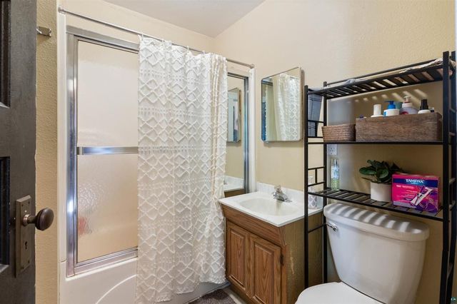 1010 E 9th Street, Duluth, MN 55805