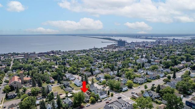1010 E 9th Street, Duluth, MN 55805