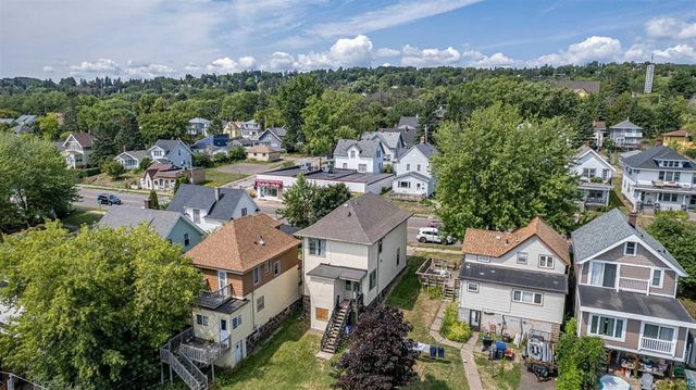 1010 E 9th Street, Duluth, MN 55805