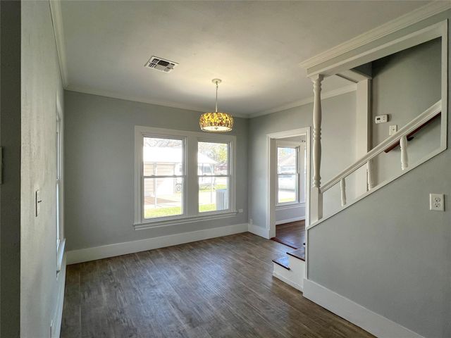 801 Avenue F, El Campo, TX 77437