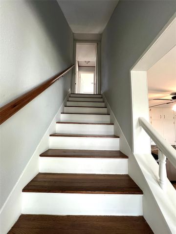 801 Avenue F, El Campo, TX 77437