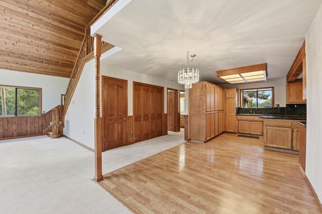 1950 Bear Rock Road, Placerville, CA 95667