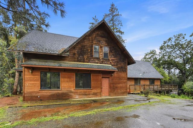 1950 Bear Rock Road, Placerville, CA 95667