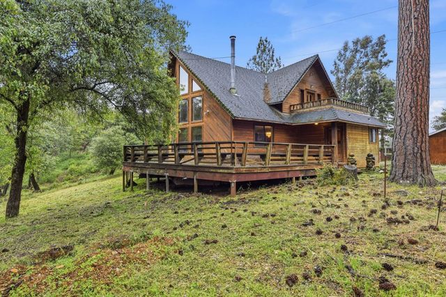 1950 Bear Rock Road, Placerville, CA 95667