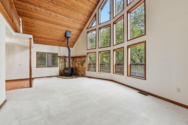 1950 Bear Rock Road, Placerville, CA 95667