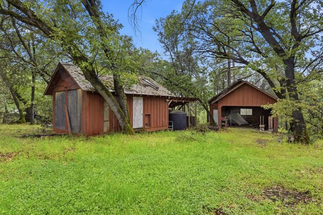 1950 Bear Rock Road, Placerville, CA 95667
