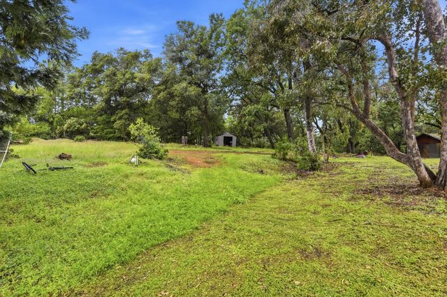 1950 Bear Rock Road, Placerville, CA 95667