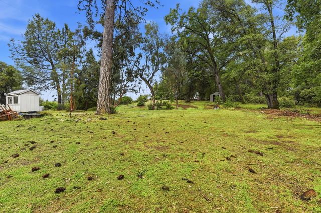1950 Bear Rock Road, Placerville, CA 95667