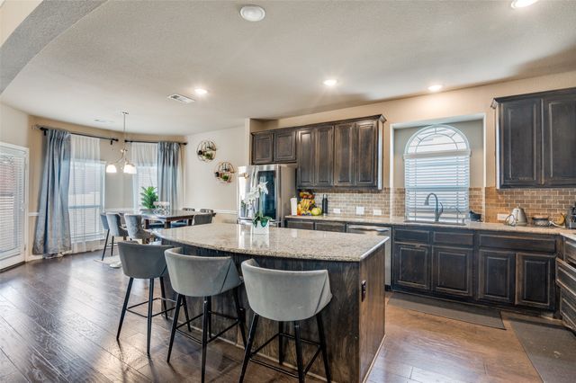 3449 Ava Drive, Midlothian, TX 76065