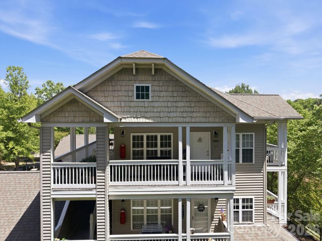 8942 Rosalyn Glen Road, Cornelius, NC 28031