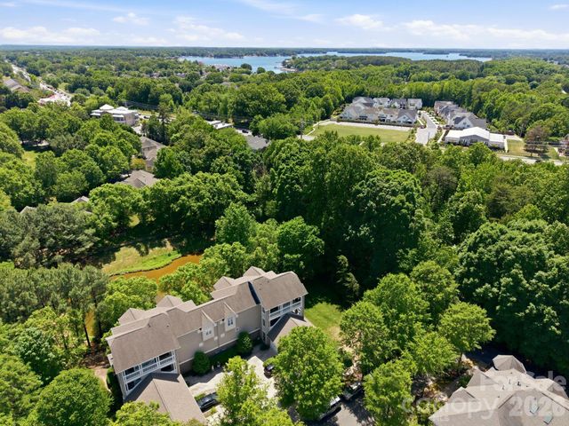 8942 Rosalyn Glen Road, Cornelius, NC 28031