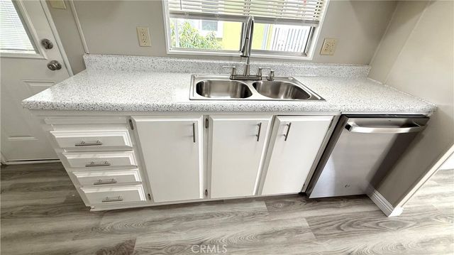 881 N Lake Street 69, Hemet, CA 92544