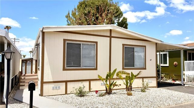 881 N Lake Street 69, Hemet, CA 92544