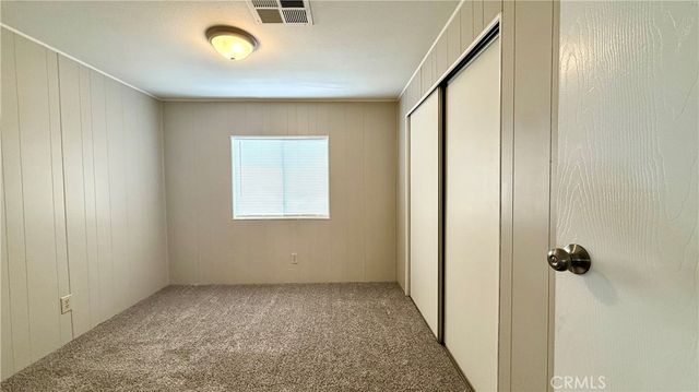 881 N Lake Street 69, Hemet, CA 92544