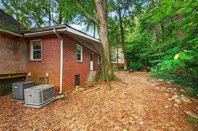 2447 E Osborne Road NE, Atlanta, GA 30319