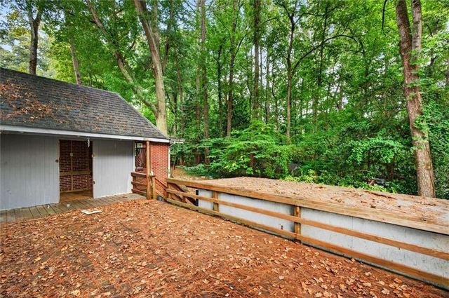 2447 E Osborne Road NE, Atlanta, GA 30319