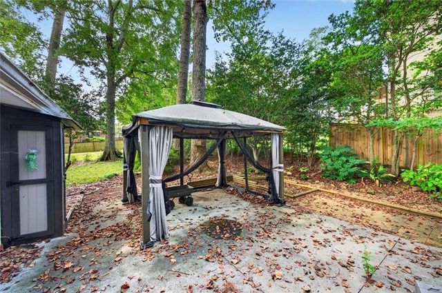 2447 E Osborne Road NE, Atlanta, GA 30319