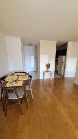 1340 N Dearborn Street 7D, Chicago, IL 60610