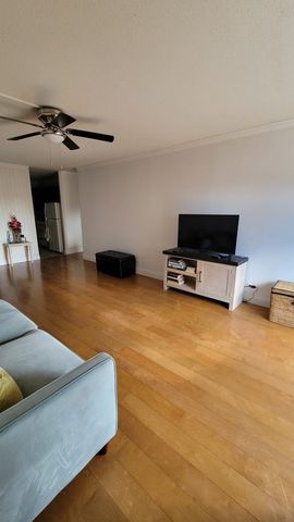 1340 N Dearborn Street 7D, Chicago, IL 60610