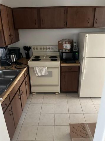 1340 N Dearborn Street 7D, Chicago, IL 60610