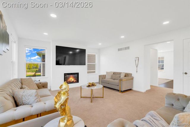 20641 Mendocino Drive, Clinton Township, MI 48038