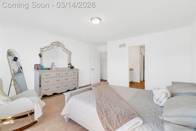 20641 Mendocino Drive, Clinton Township, MI 48038