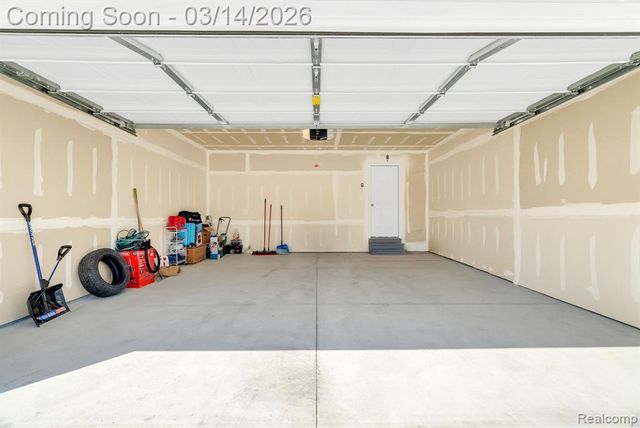 20641 Mendocino Drive, Clinton Township, MI 48038