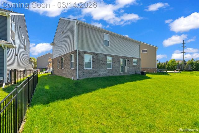 20641 Mendocino Drive, Clinton Township, MI 48038