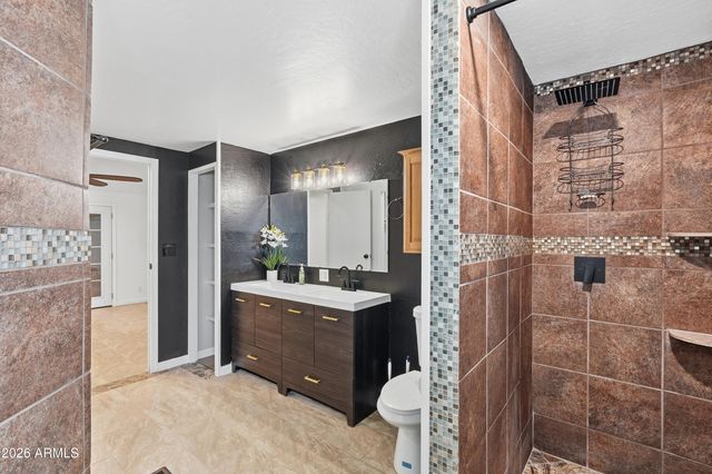 12721 W GREENWAY Road 11, El Mirage, AZ 85335