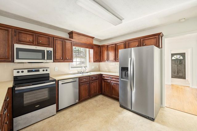 2903 10th Avenue, Phenix City, AL 36867