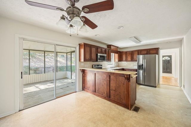 2903 10th Avenue, Phenix City, AL 36867