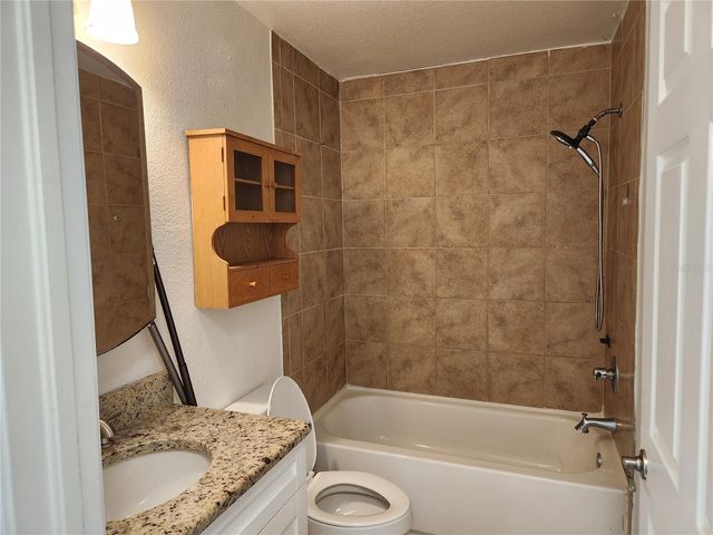 1926 MEADOWRIDGE DRIVE, Valrico, FL 33596